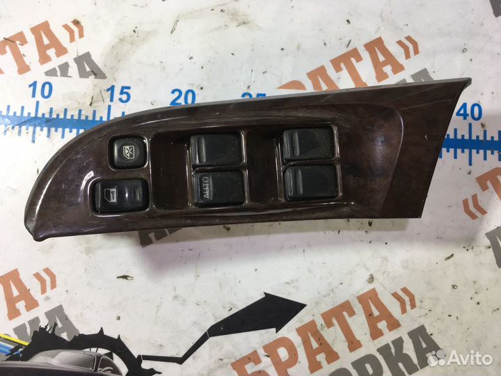 Блок управления стеклоподъемниками водительский