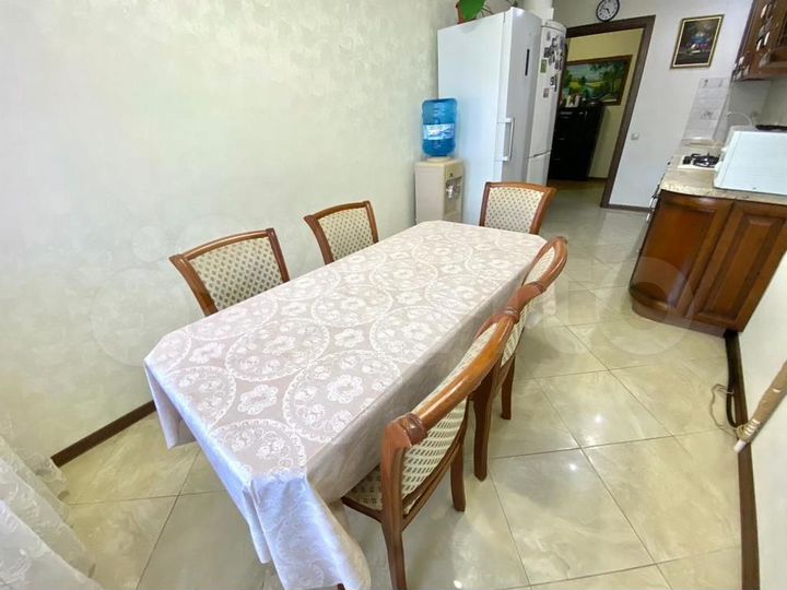 3-к. квартира, 88 м², 3/6 эт.