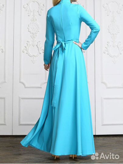 Длинное закрытое платье