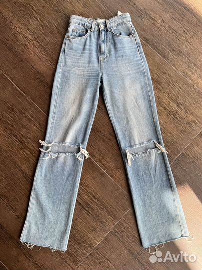 Джинсы stradivarius 32