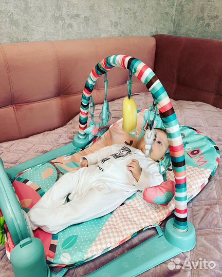 Развивающий коврик с пианино