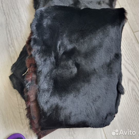 Мех натураньный. Шкурки. Черные
