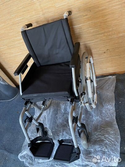 Коляска инвалидная