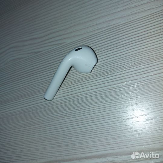 Наушник apple airpods правый