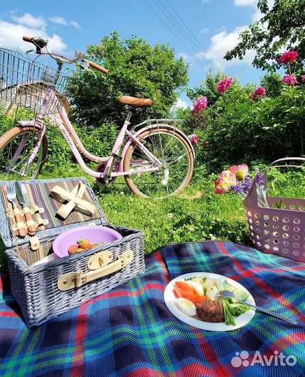 Корзина для пикника с посудой