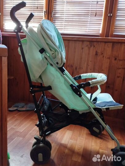 Детская прогулочная коляска