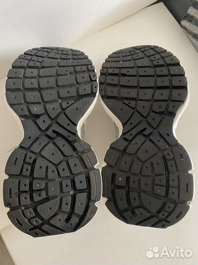 Кроссовки женские/ подростковые 35-35,5