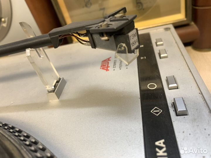 Проигрыватель винила radiotehnika aria