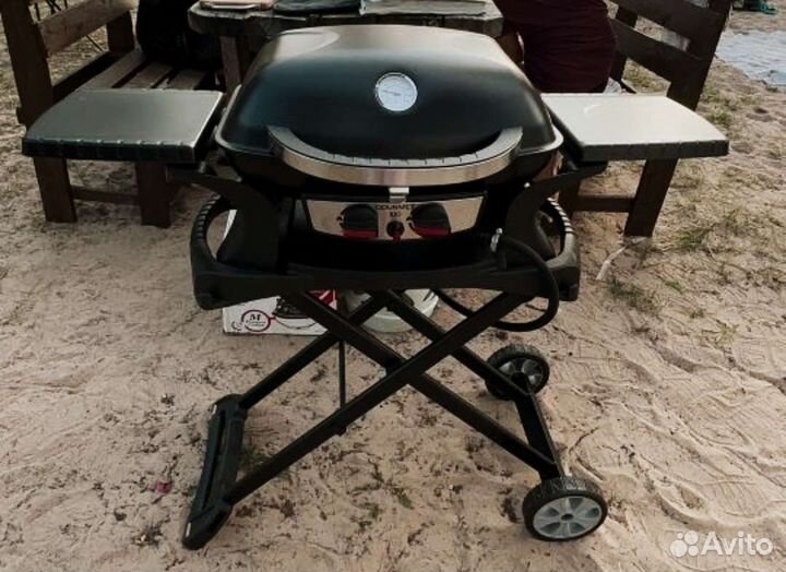 Газовый гриль барбекю