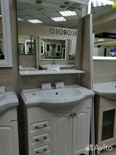 Комплект мебели в ванную комнату 