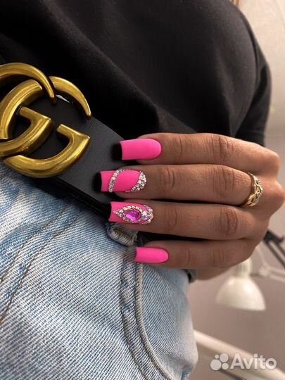 Мастер маникюра и педикюра