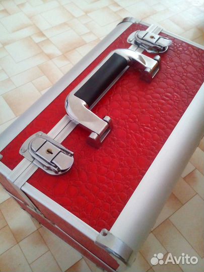 Бьюти кейс - чемодан