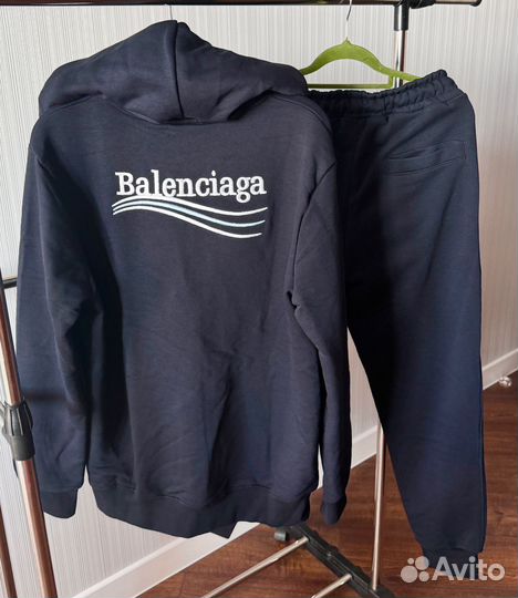 Спортивный костюм Balenciaga с капюшоном