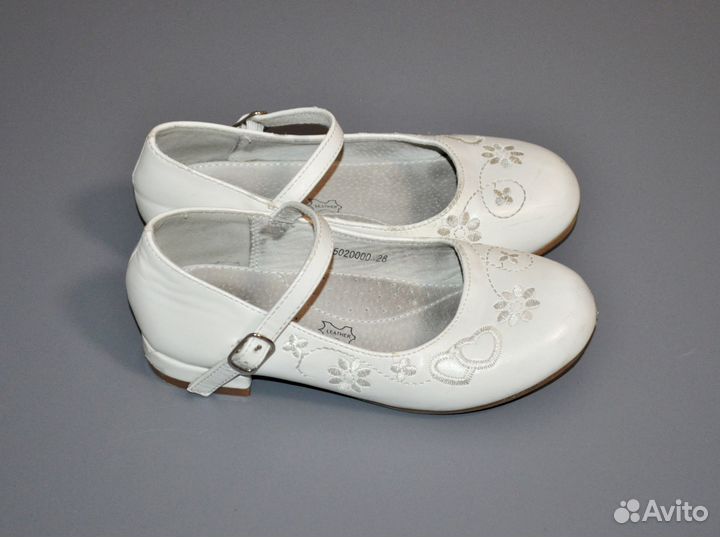 Туфли белые для девочки 28