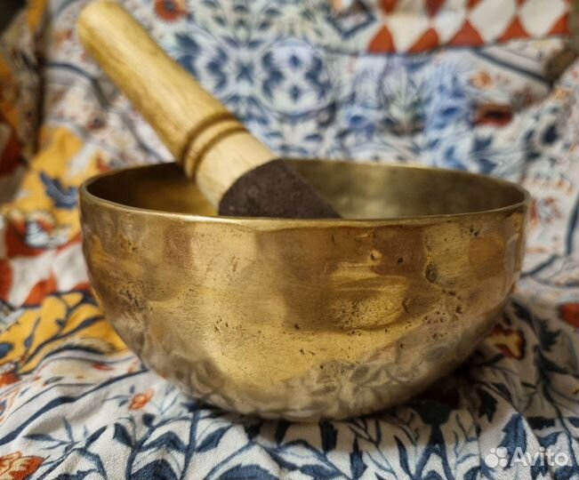 Поющая чаша из Непала