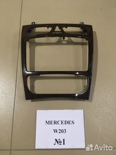 Детали торпедо Mercedes W203