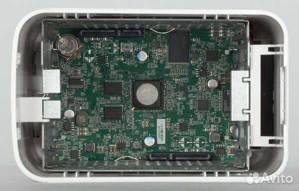 Сетевой и облачный накопитель D-Link DNS-327L