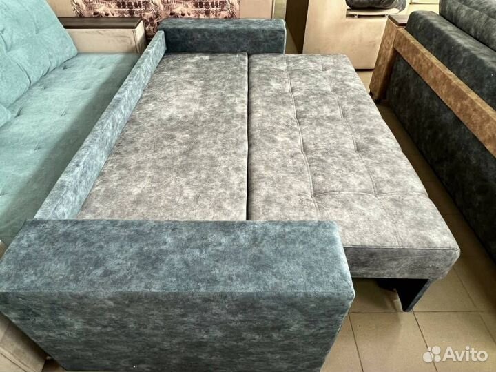 Диван красивый