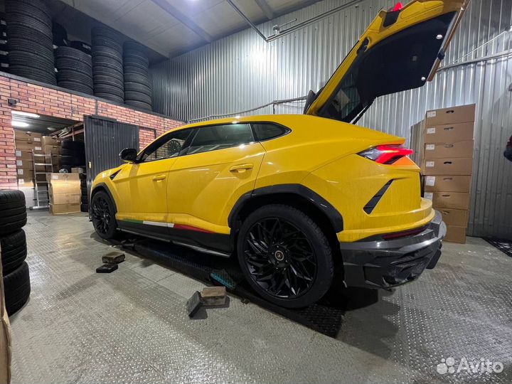 Кованые диски на Lamborghini Urus В Наличии R22