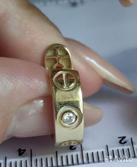 Золотые серьги Cartier с бриллиантами