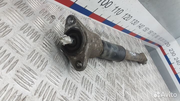 Амортизатор задний Volkswagen Passat B5 (2000–2005