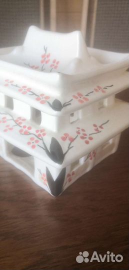 Статуэтка фарфор