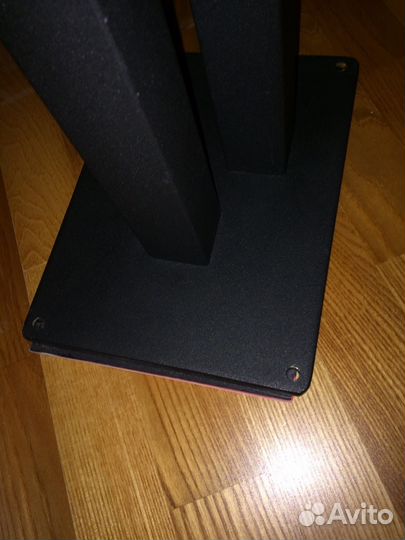 Стойки для акустики lovan