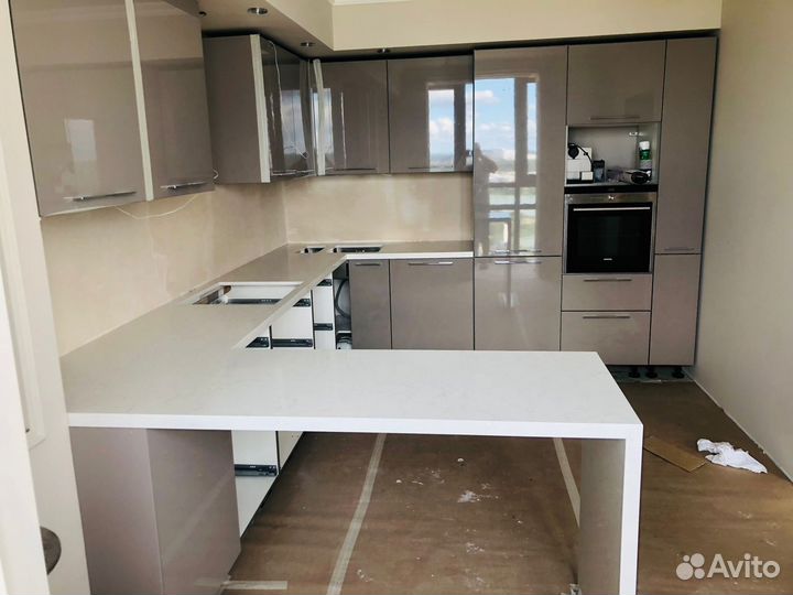 Установка и изготовление столешницы из камня