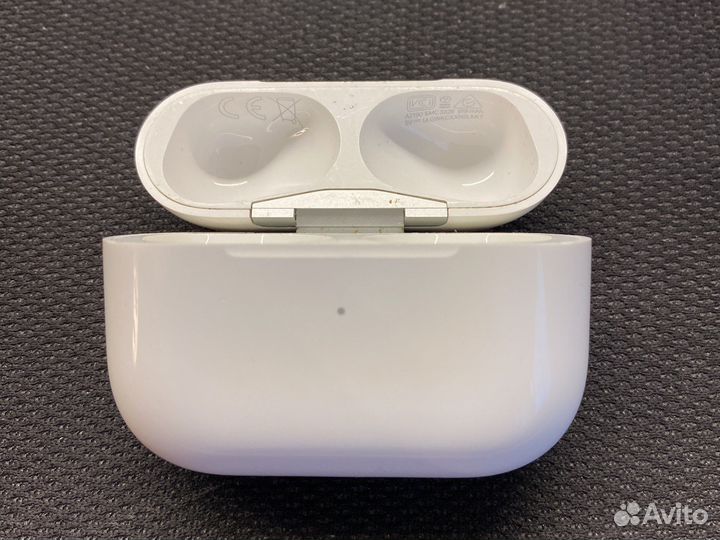 Кейс от airpods pro оригинал