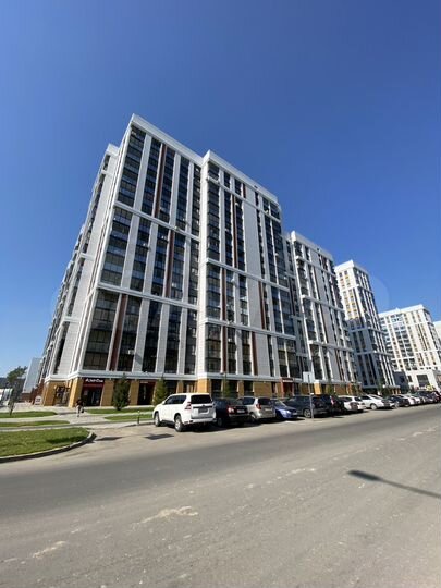 4-к. квартира, 130 м², 15/17 эт.