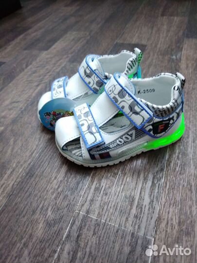 Сандали на мальчика