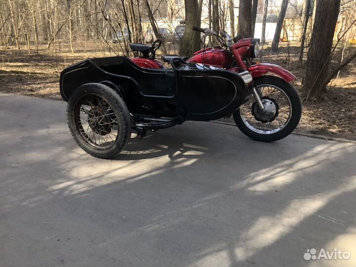 Мотоцикл Урал 8.103