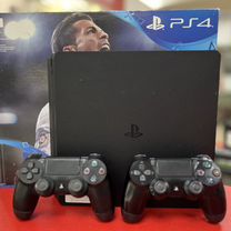 Sony Playstation 4, 2 геймпада +810 игр