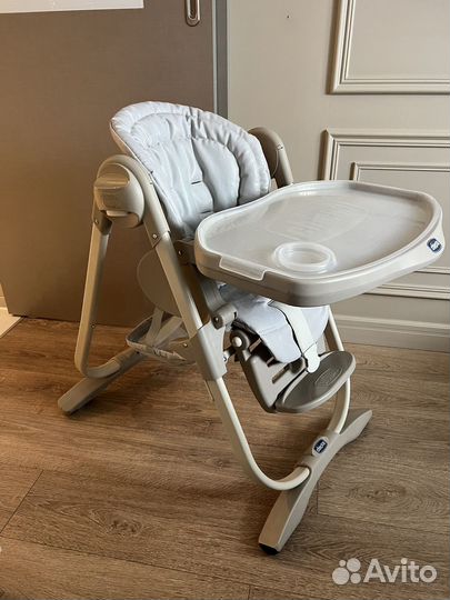 Стульчик для кормления chicco бежевый экокожа