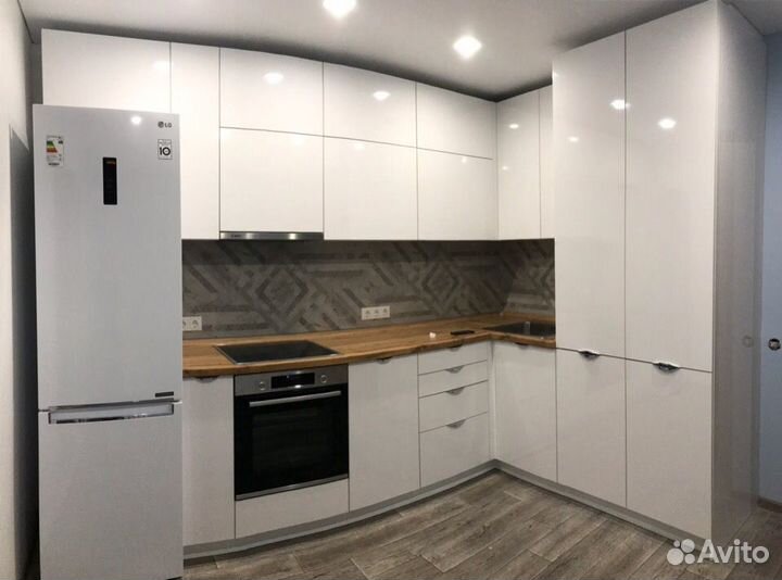 Геометрия Комфорта / Кухня белая