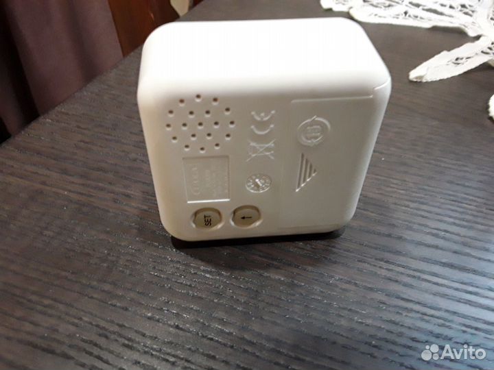 Икеа часы-будильник элекронные