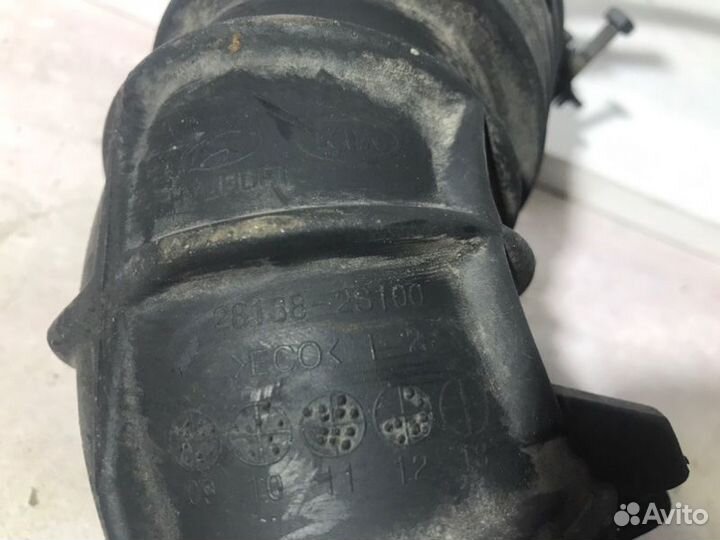 Патрубок воздушного фильтра Hyundai Ix35 G4KD 2.0