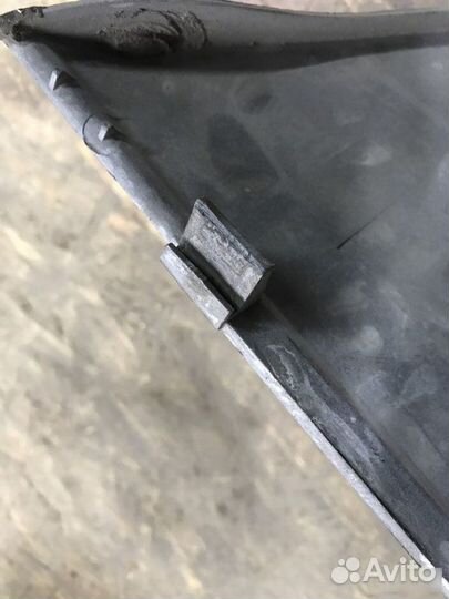 Накладка крышки багажника Bmw 7 Серия E38