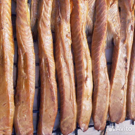 Брюшки семги,горячего копчения,соленые,свежие