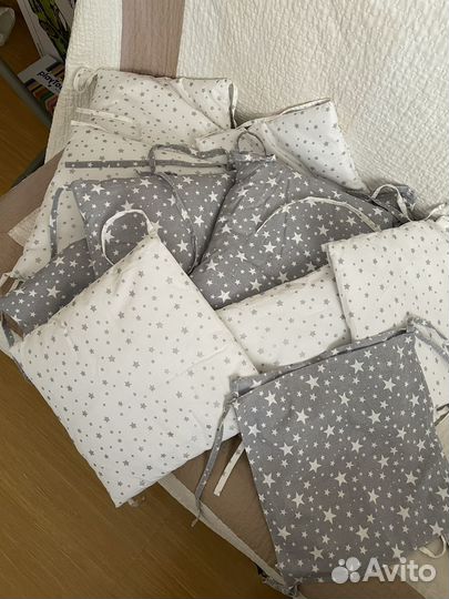 Бортики в кроватку