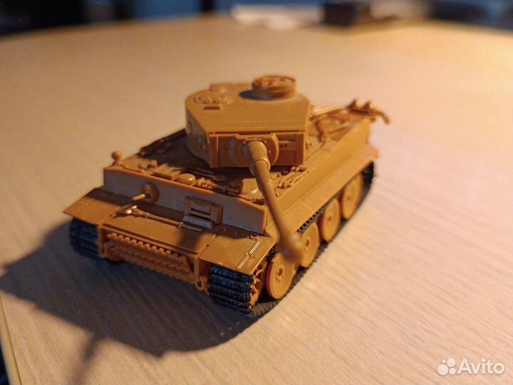 Собранная модель танка