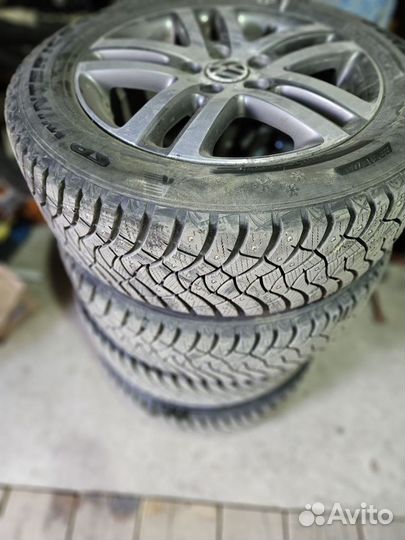 Dunlop SP Winter Ice 03 205/60 R16 96T