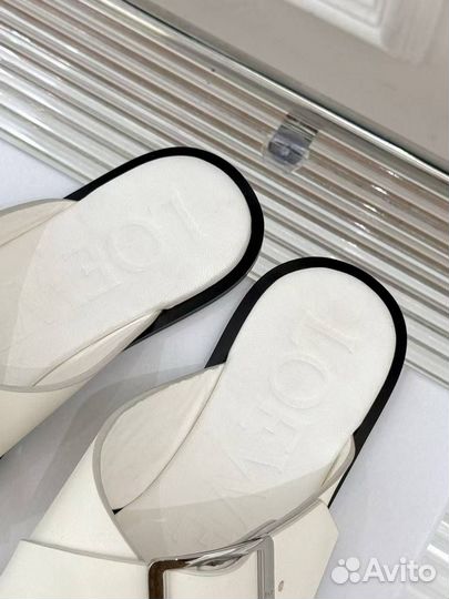 Сандалии женские loewe. 2 модели