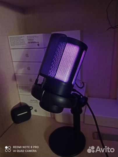 Студийный микрофон