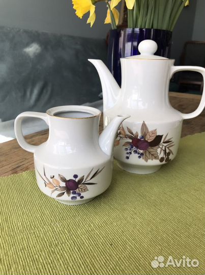 Заварочный чайник, сахарница, кофейник