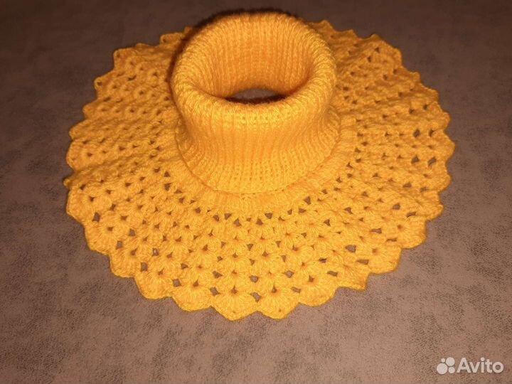 Манишка вязаная детская