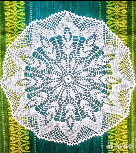 Салфетка вязаная ручная работа