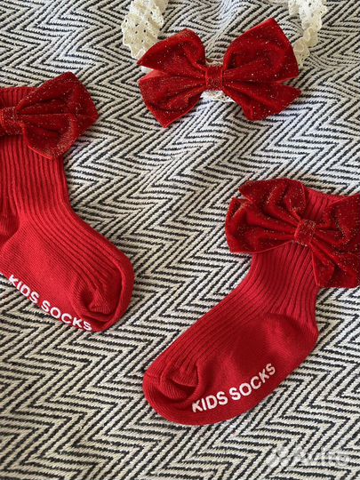 Детская повязка + носочки с бантиком, новые