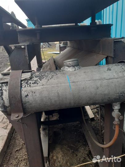 Циркулярный станок с бензиновым двигателем