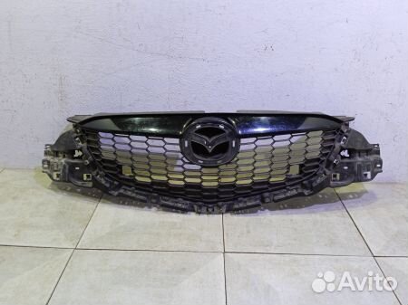 Решетка радиатора Мазда